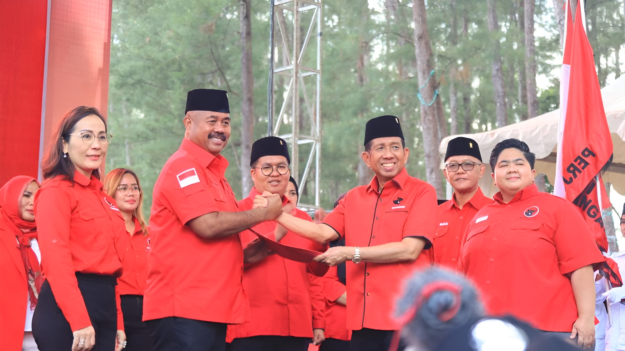 Foto: Peran Edi Damansyah dan Rendi Solihin Membawa PDI Perjuang ke Puncak Kemenangan Pada Pileg 2024.