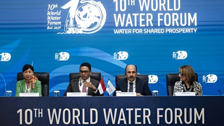 Di panggung megah World Water Forum (WWF) ke-10 yang terselenggara pada Rabu (22/5/2024) di Bali, Andi Harun, Wali Kota Samarinda.