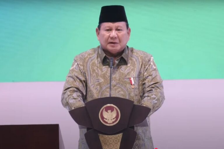 Foto: Presiden Prabowo Subianto saat menyampaikan sambutan Peringatan Harlah ke-102 Nahdlatul Ulama (NU).