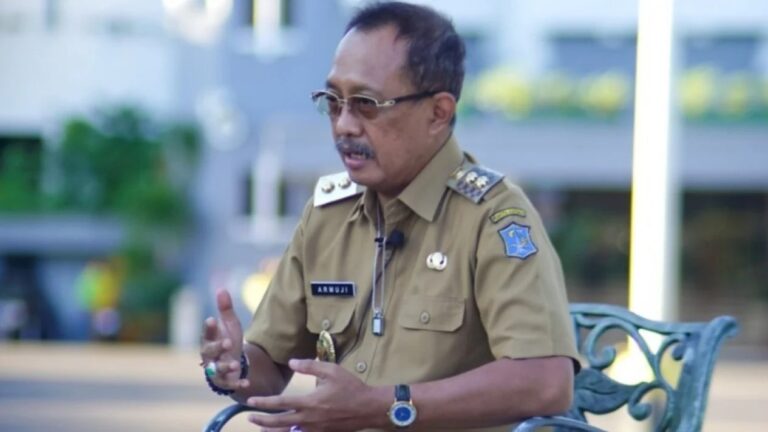 Foto: Wakil Wali Kota Surabaya, Armuji.