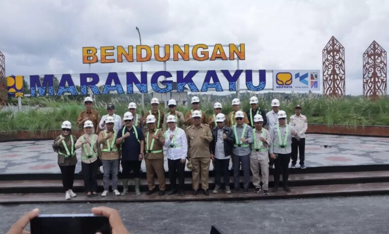 Foto: Penjabat (Pj) Gubernur Kaltim, Akmal Malik, melakukan kunjungan kerja ke Bendungan Marangkayu di Desa Sebuntal, Kabupaten Kutai Kartanegara.